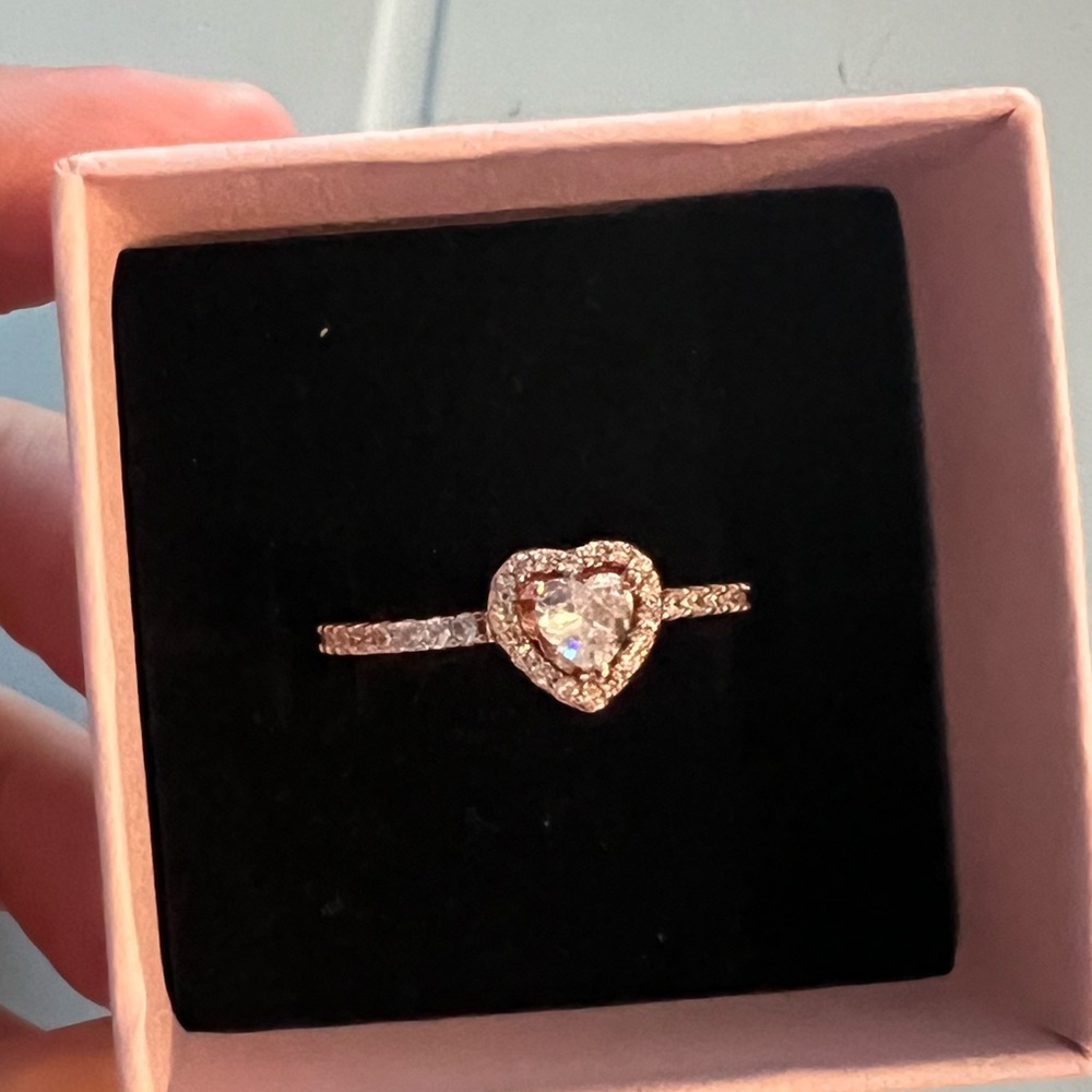 Pandora ring rose gold